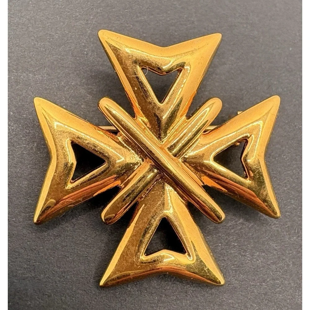 Vintage‎ Napier Maltese Cross Gold Tone Shiny Brooch Classic Glam